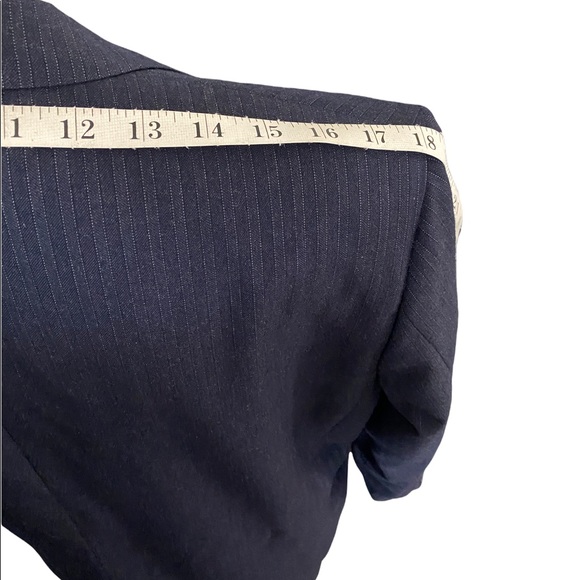 Sold!!!!!Neiman Marcus Navy Blue Pin Striped Blazer - Picture 8 of 14